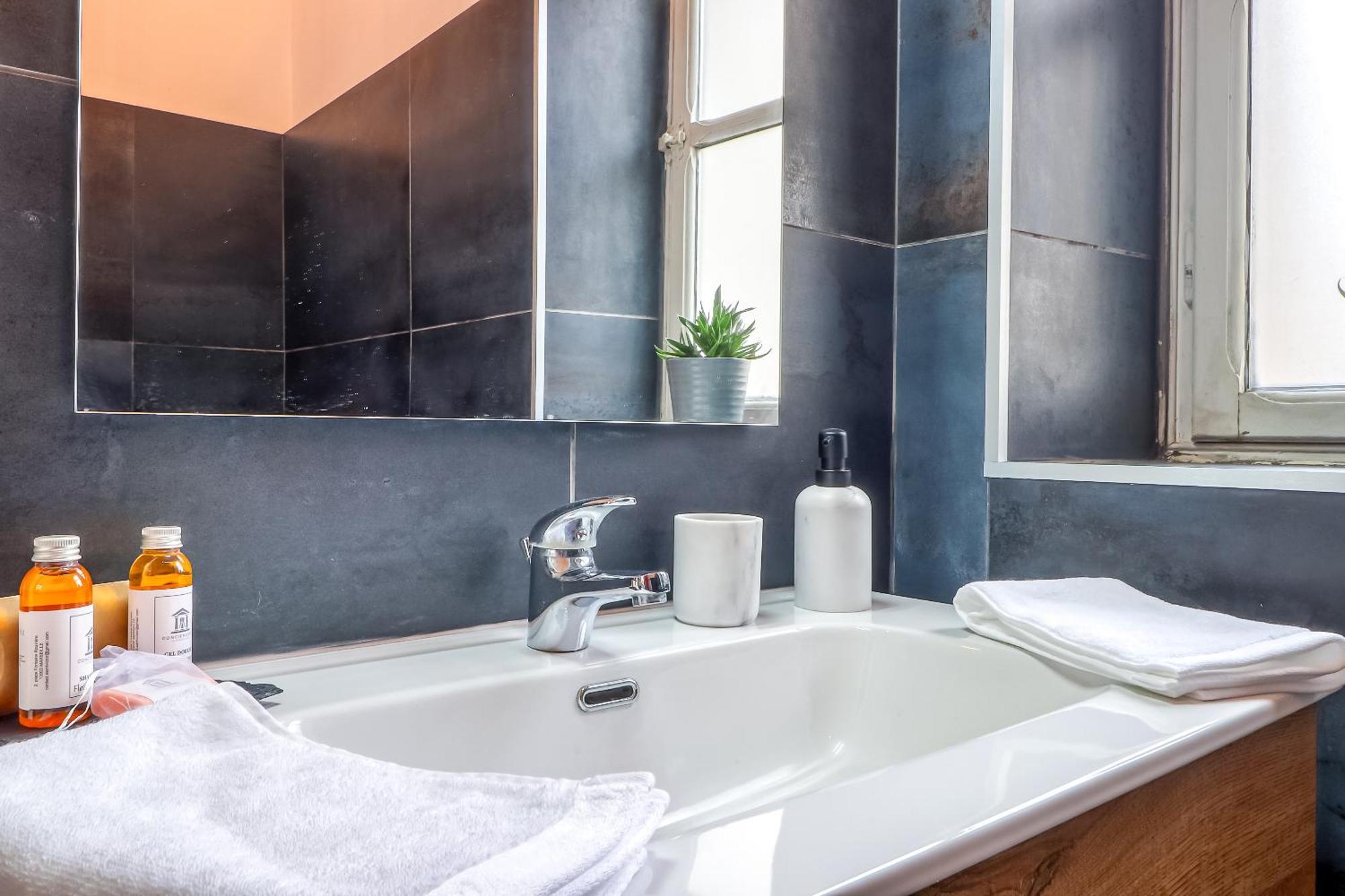 Le Vintage, Appart,Hotel Particulier, Centre Nimes Maisoncarreeconciergerie Bagian luar foto